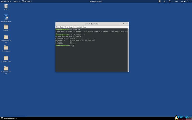 Linux是一个强大的操作系统,广泛应用于服务器、桌面和嵌入式系统。对于初学者来说,以下是一个简单的Linux入门教程